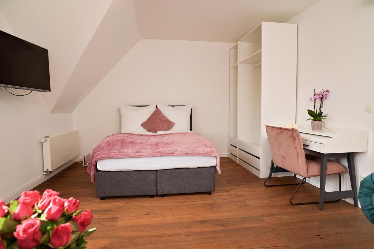 Victoria Boardinghouse Aparthotel Dusseldorf Exterior photo